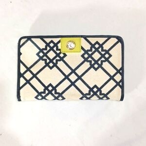 Spartina 449 wallet with wristlet strap in excellent pre-owned condition